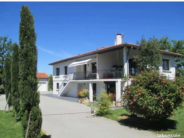 Belle propriété plus de 234 m2