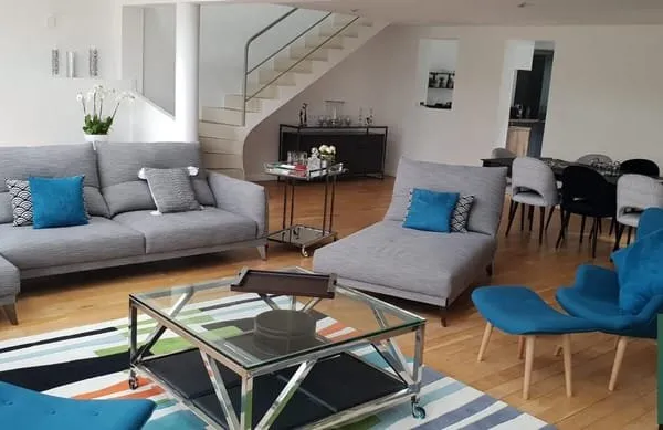 A VENDRE LOFT Enghien Les Bains 8 pièce(s) 274 m² (297 m² au sol)