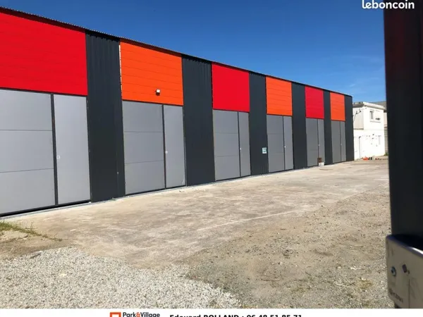 Box en location / Box à louer / Dépot et entrepot / Box de stockage à louer / 46 m² / 251 euros
