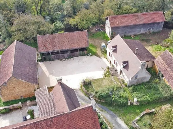 Corps de ferme Cenac Et Saint Julien