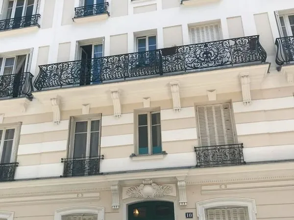 Refait à neuf, remeublé à neuf. Appartement de 32m2