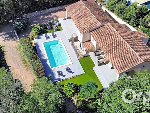 Villa 6 pièces 124 m²