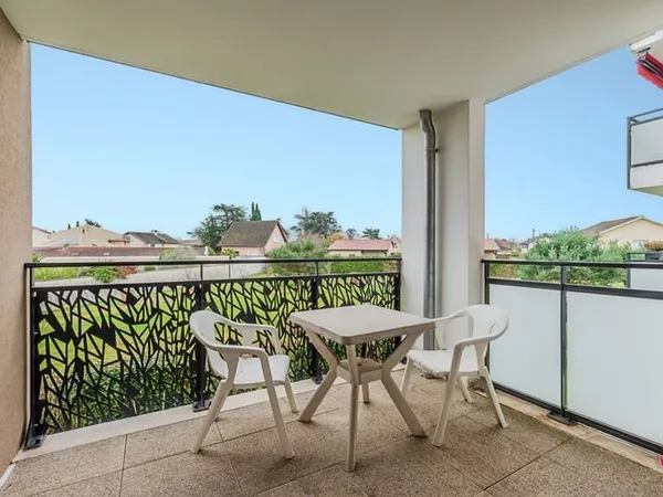 À vendre : Appartement T2 à Meyzieu - Secteur Les Calabres