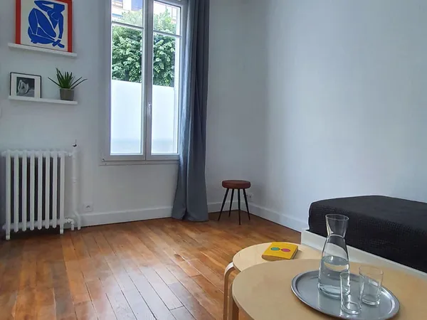 Loue Studio meublé refait à neuf 16m² - Boulogne-Billancourt (92)