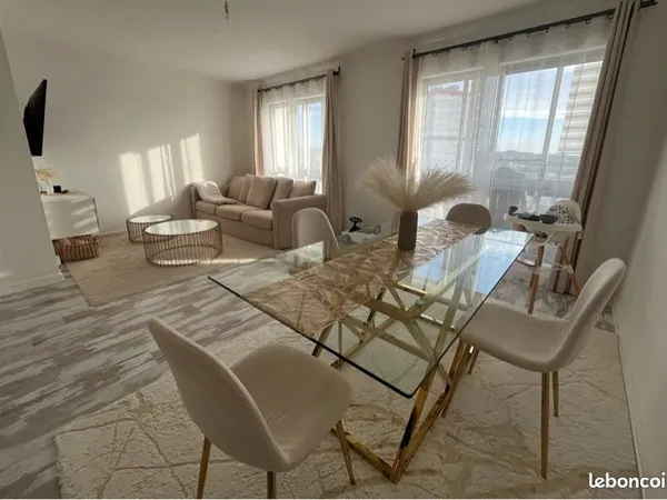 Appartement proche des facs - 79 m2