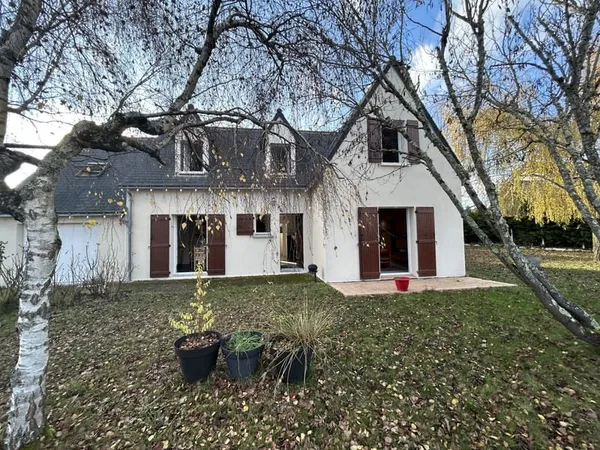 Maison 5 chambres + garage + jardin 820 m2