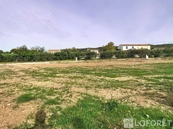 Terrain constructible 421 m²