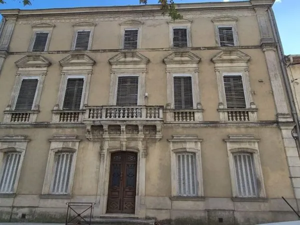 Maison de luxe 12 pièces 68 m²