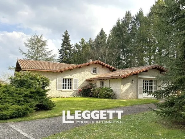 Maison 6 pièces 260 m²