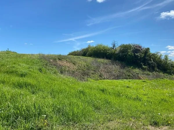 Terrain 691 m²