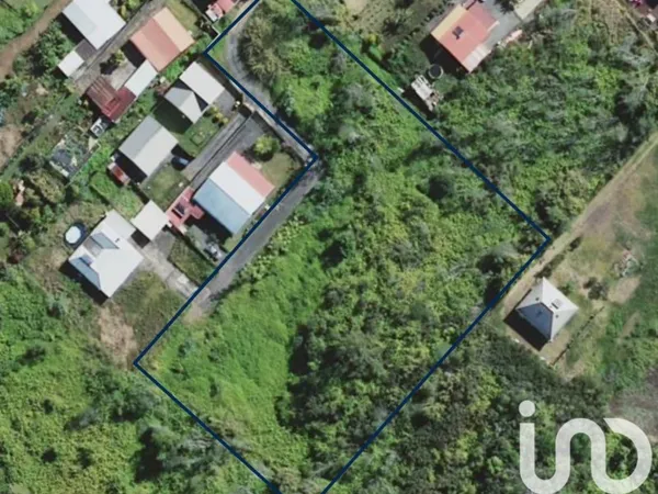 Terrain 7682 m²