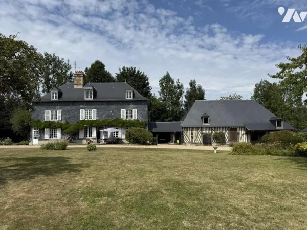 Maison 7 pièces 300 m²