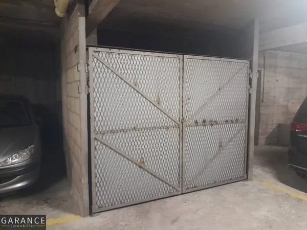 Parking 15 m²