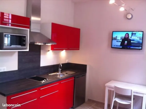 Studio 1 pièce 19 m²