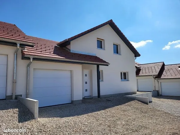 Maison T5 à louer à Bouclans