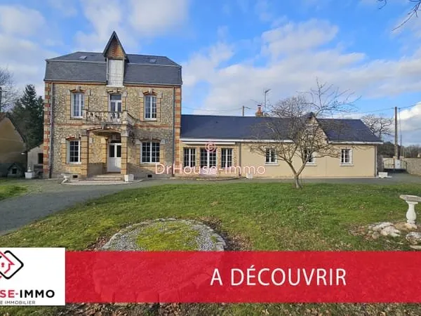 Maison de caractère avec garage, grande parcelle et dépendance