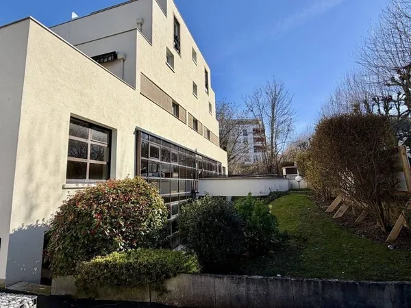 Bureaux 830 m²