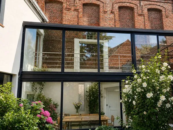 Maison de caractère 160 m² - 4 chambres - terrasse - centre Douai / gare à pied