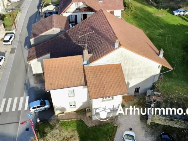 Ferme de village avec grange à exploiter