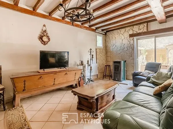 Maison de village à rénover - Terrasse tropézienne & grand garage - Cuxac-d'Aude