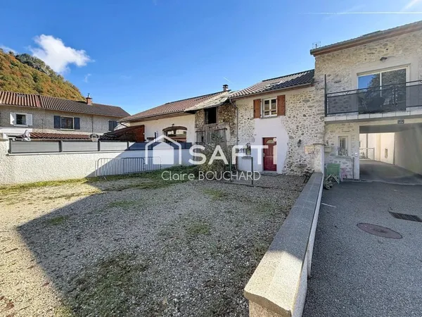 Maison T3 avec grange et terrain