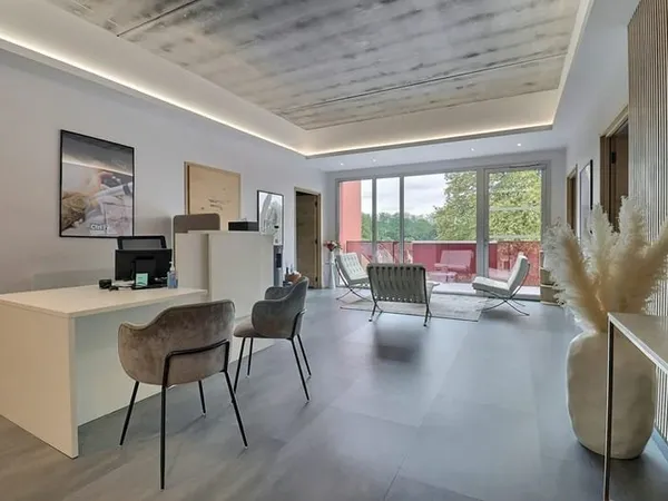 Bureaux de 110m² à PAU proche de l'A64 - rentabilité de 8,5%