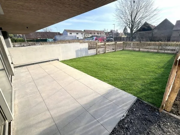 Appartement 2 pièces de 70m² + Terrasse / Jardin + Box sous-sol ! VILLENEUVE-D'ASCQ