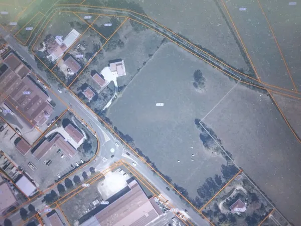 Terrain bâtissable à vendre de 16 810 m2 SEMUR EN AUXOIS (21)