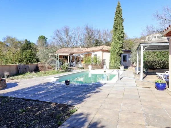 Maison 6 pièces 192 m²