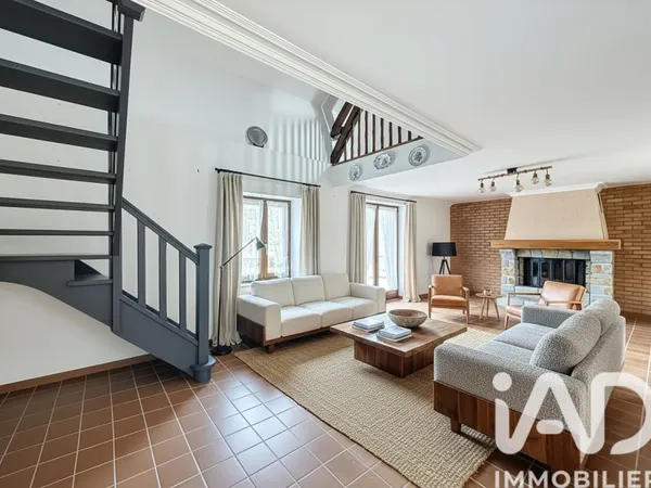 Maison 3 pièces 130 m²