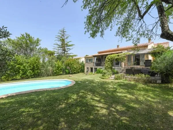 Maison 5 pièces 99 m²