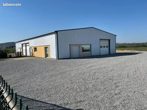 Local commercial 200 m² GIVRY