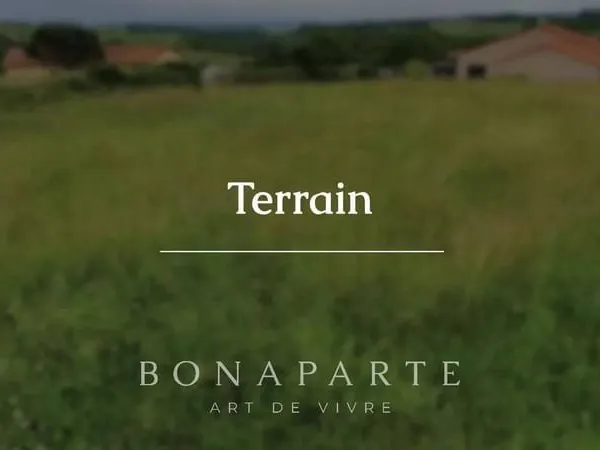 Terrain constructible 243 m²