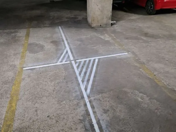 Parking Moto Lamarck Caulaincourt / Marcadet
