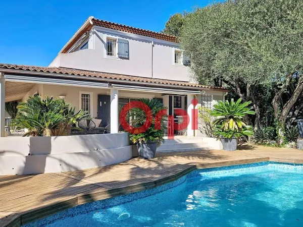 Maison 4 pièces 162 m²