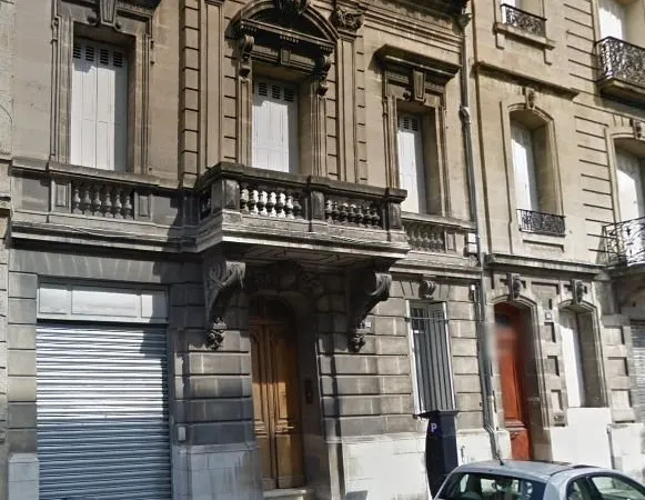 Maison 12 pièces 404 m²