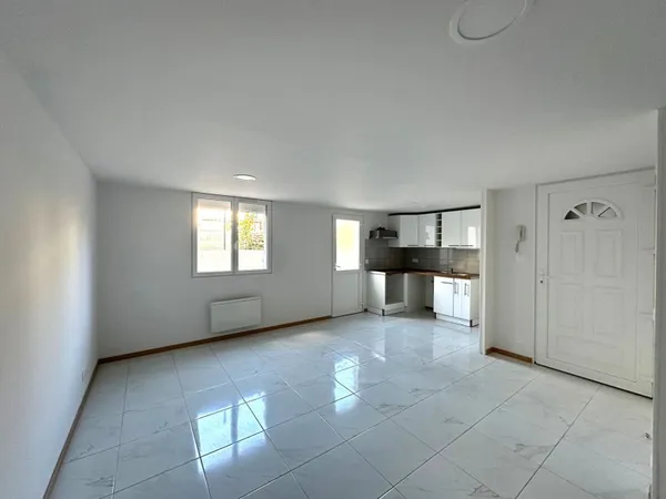 Studio 35m² en Rez-de-chaussée d'un Immeuble en monopropriété