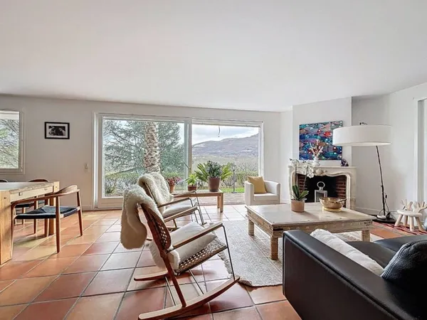 Maison individuelle 6 pièces 230 m²