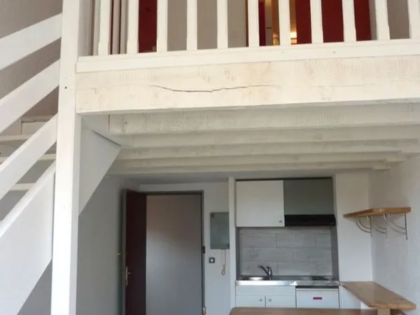Loue joli p1 duplex centre