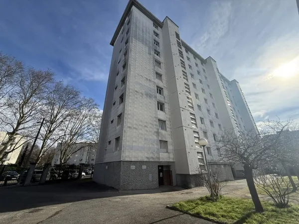 Appartement T4 de 66,96 m² au 7ème étage