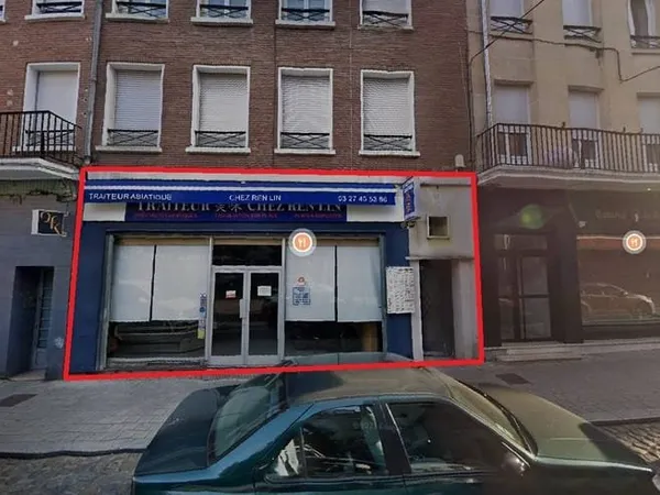 Local commercial 145 m²