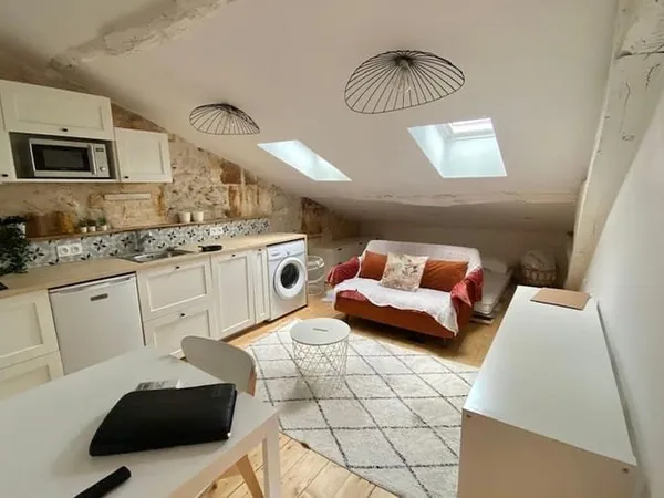 Studio 1 pièce 10 m²