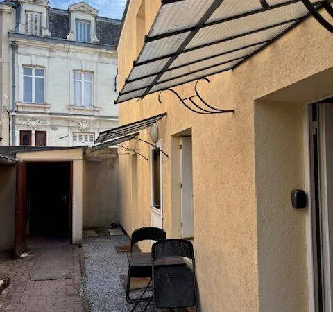 Studio 1 pièce 18 m²
