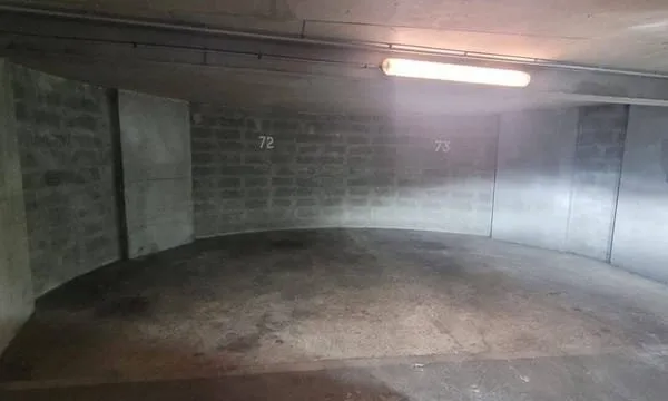 Parking 15 m²