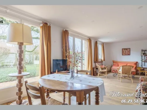 A Sainte-Savine Maison familiale avec garage et terrain