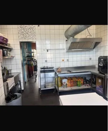 Mur + Fond De Commerce à Vendre