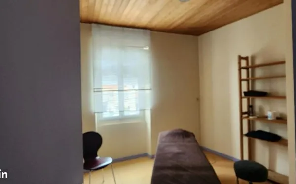 Commerce services 135 m²