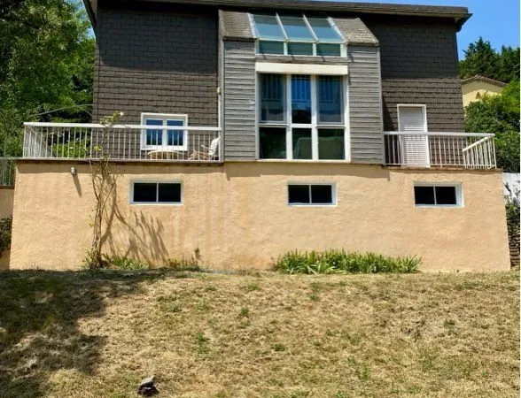 🏡 Grande maison 140 m² avec dépendances sur terrain constructible de 1356 m² - Privas (07000)