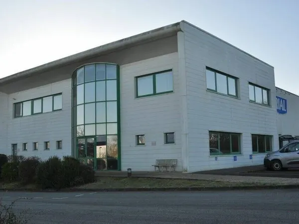 Entrepôt 5340 m²