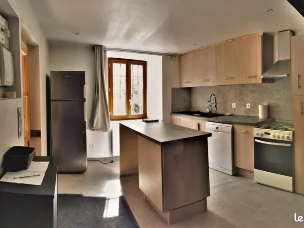 Appartement t2 dans maison avec grand jardin